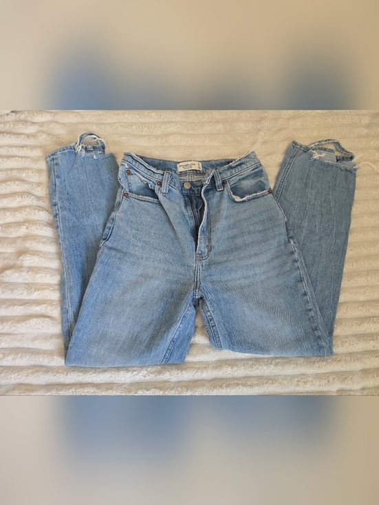 Abercrombie & Fitch Denim - Abercrombie & Fitch, The Ankle straight Ulta High rise Jeans Women's size 26 (2)